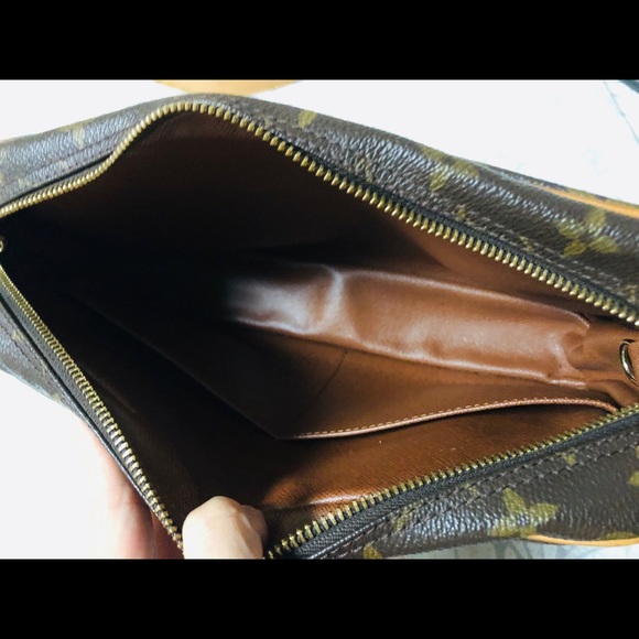 Louis Vuitton clutch and pouch bag. - Picture 8 of 8